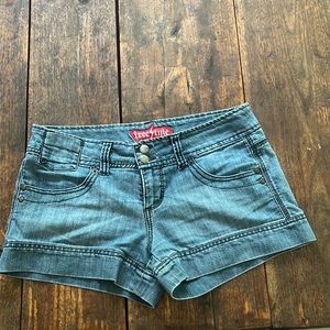 Free style women’s jean shorts. Size 13.